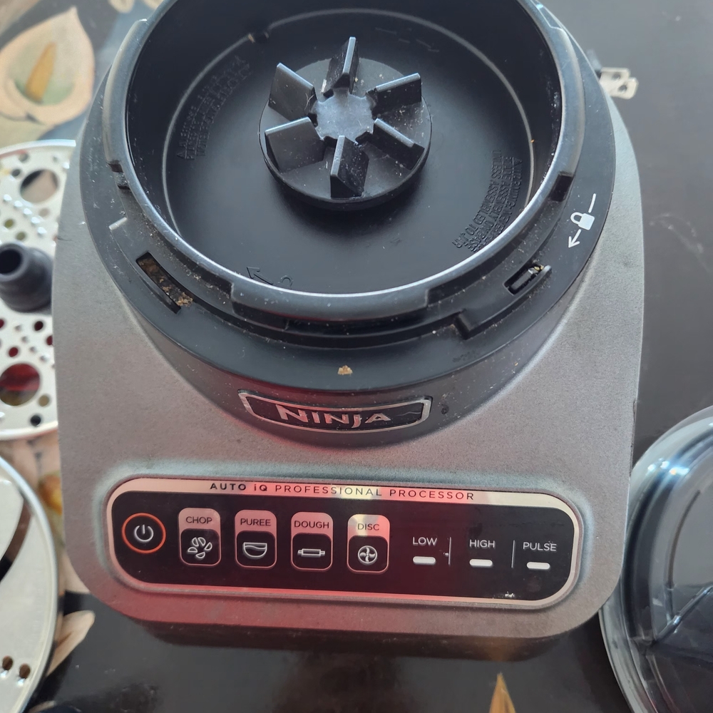 Ninja Kitchen System with Black and Silver Accents - Picture 9 of 10